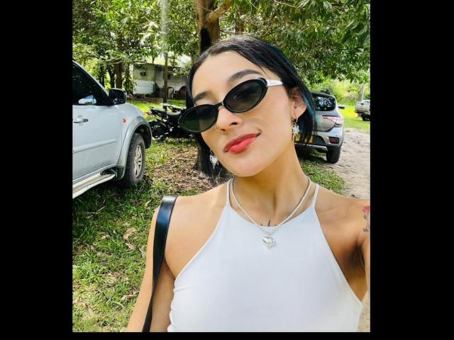 SalomeMille - Live porn &amp; sex cam - 23202433