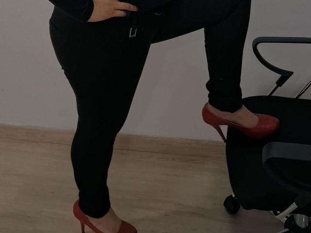 RoxieJackson - Live porn &amp; sex cam - 23204873