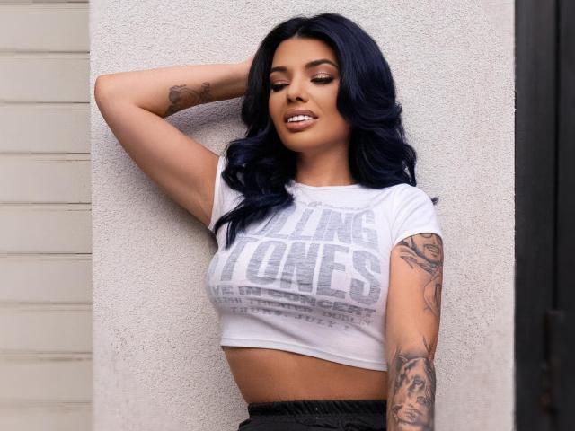 SerenaMoon - Live porn &amp; sex cam - 23207573