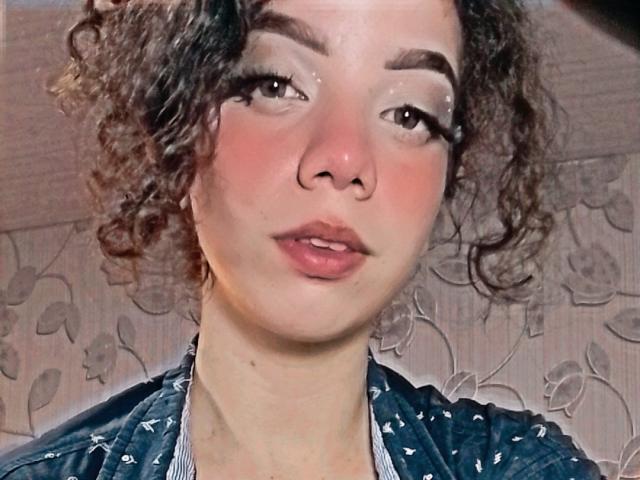 EmmaCowperr - Porno na żywo i seks kamera - 23209909