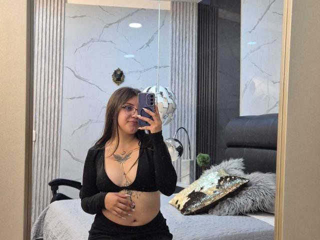 MaylinSanchez - Live sex cam - 23210713