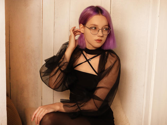 LinaBloom - Live Sex Cam - 23212673