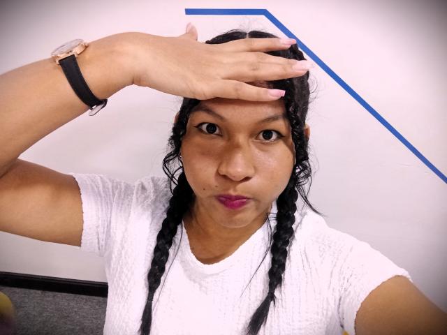 AbbyBlack69 - Live Sex Cam - 23215377