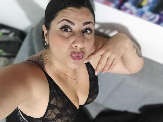 AngeleRoux - Live porn &amp; sex cam - 23222885