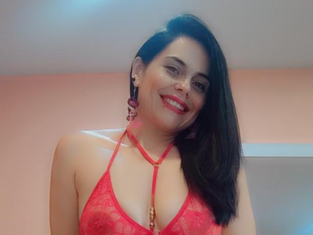 CharlotteCrofort - Live sexe cam - 23229101