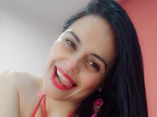 CharlotteCrofort - Live porn &amp; sex cam - 23229133