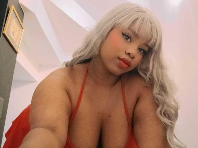 AishaReed - Live porn &amp; sex cam - 23229577