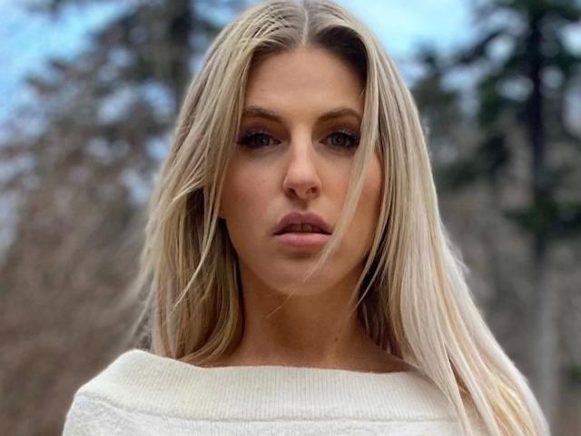 Ricarda-Wolf-hot - Live porn &amp; sex cam - 23231877