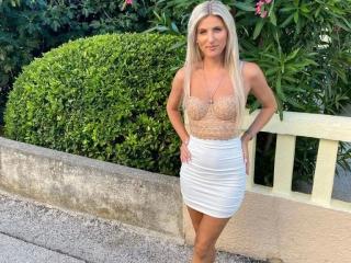 Ricarda-Wolf-hot - Live sex cam - 23231889