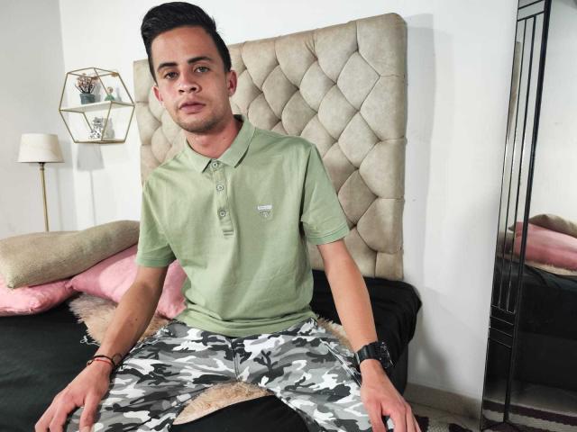 AlfonsoNauthy - Live porn &amp; sex cam - 23235637