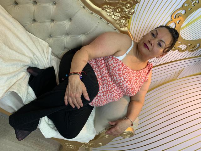 EllenaMilf - Sexe cam en vivo - 23240137