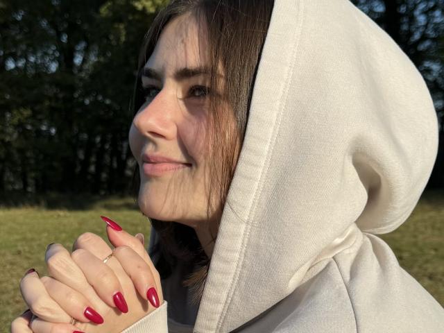 AdrianaXFlirt - Camera khiêu dâm &amp; quyến rũ trực tiếp - 23240145