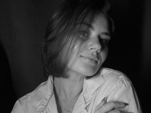 AdrianaXFlirt - Live porn &amp; sex cam - 23240177