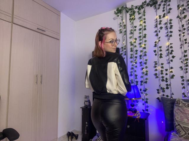 SarahRousen - Élő pornó és szexkamera - 23244789