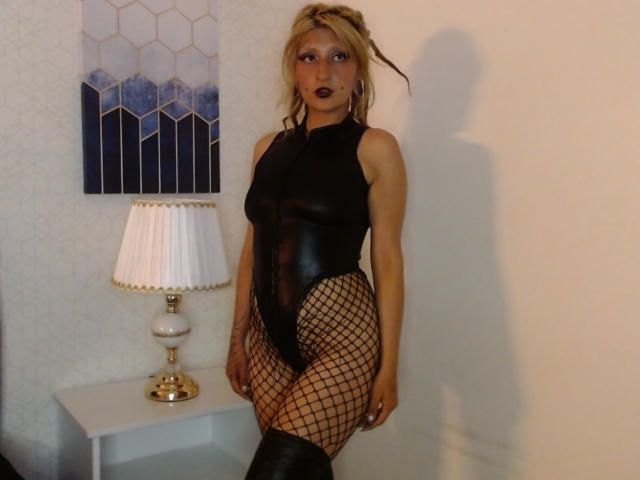 IsisDark - сексуальная веб-камера в реальном времени - 23245885