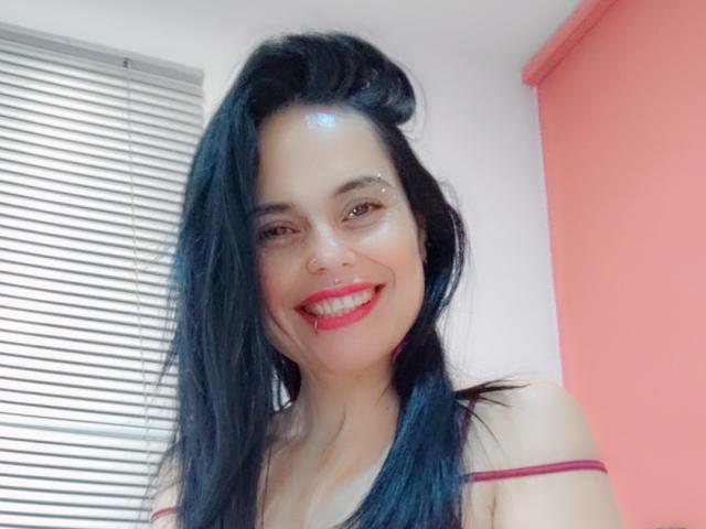 CharlotteCrofort - Live porn &amp; sex cam - 23252909