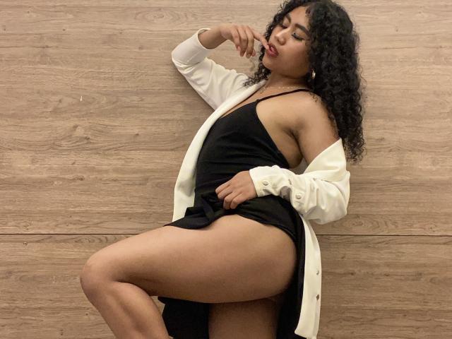 SophieSonyas - פורנו בשידור חי ומצלמת סקס - 23255017