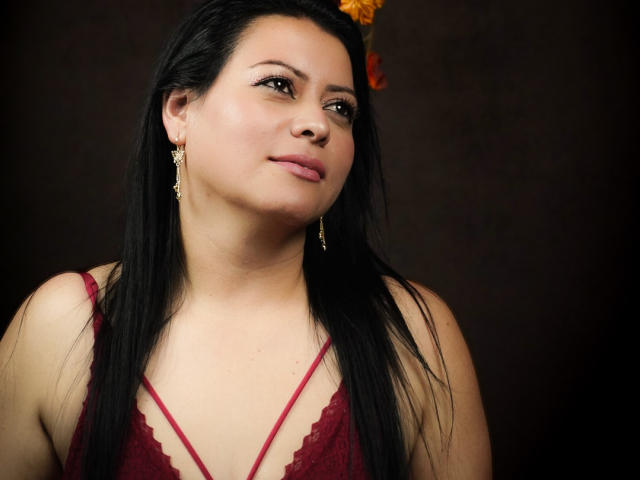 KatieSweetMoon - Live Sex Cam - 23259601