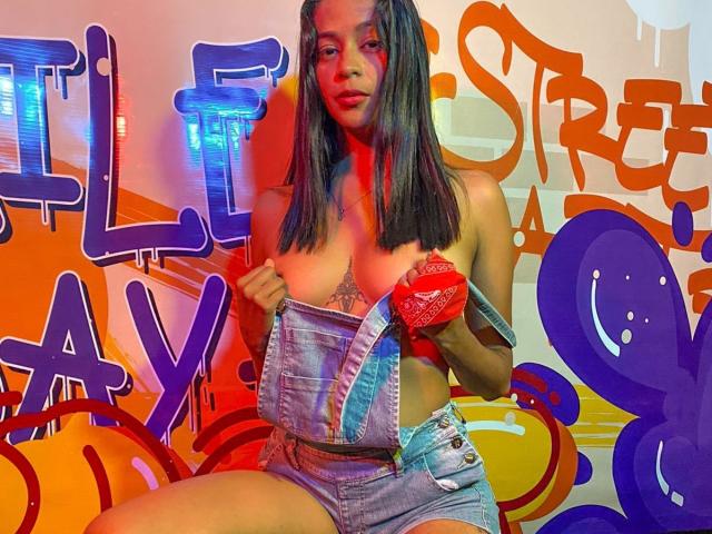 TheylorLennox - Live porn &amp; sex cam - 23260113