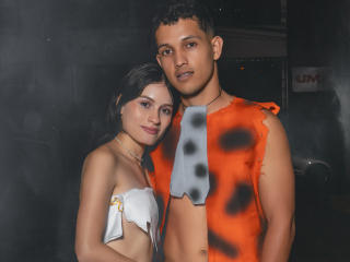 EmilyAndMaximo - Live porn &amp; sex cam - 23263689