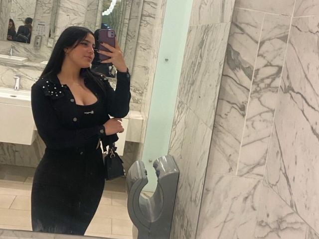 ChloePrie - Live porn &amp; sex cam - 23264645