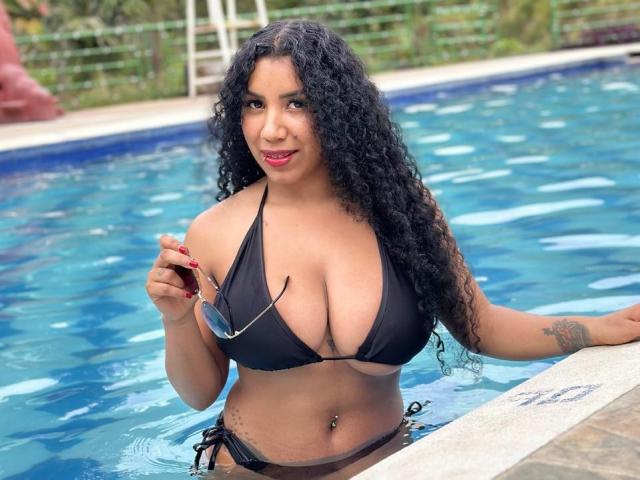 SerenaWillow - Sexe cam en vivo - 23271945