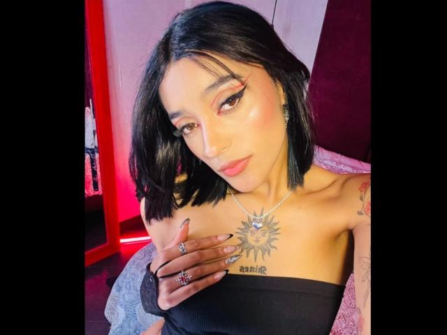 SalomeMille - Live porn &amp; sex cam - 23275157