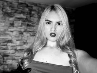 FiorellaStrong - Sexe cam en vivo - 23284829