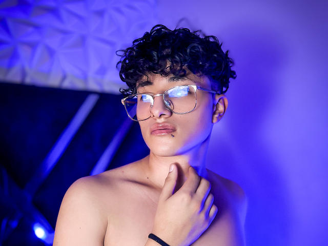 LukeConor - Live porn &amp; sex cam - 23286449