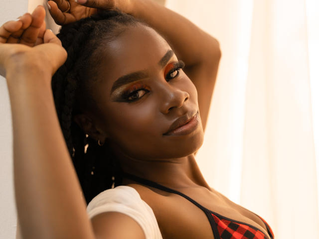 MiaHopson - Live sex cam - 23287029