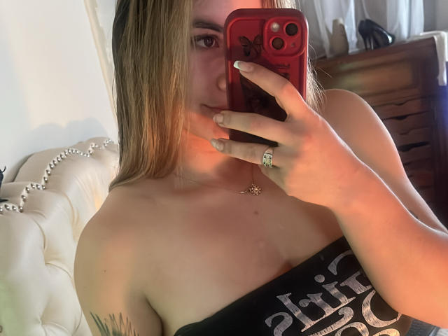 AtheneaRossi - Live porn &amp; sex cam - 23287485