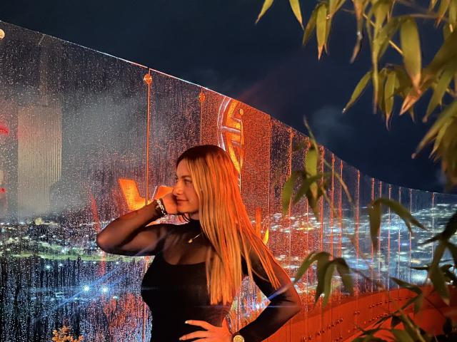 AtheneaRossi - Live porn &amp; sex cam - 23288005