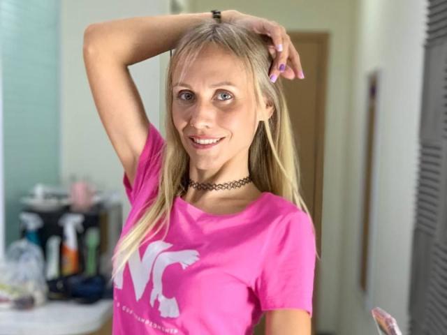 EmieFlower - Live porn &amp; sex cam - 23290337