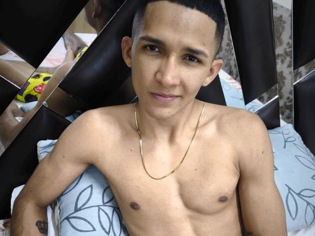 JustinSigs - Live porn &amp; sex cam - 23291601