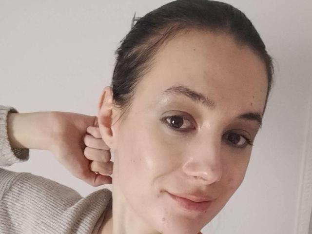 JuliaHuntis - Live sex cam - 23297065