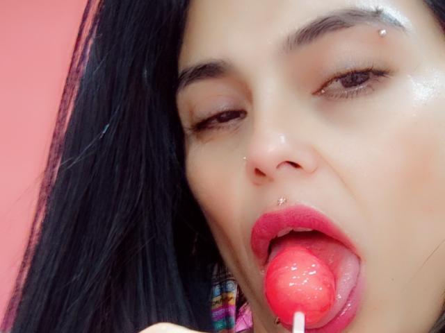 CharlotteCrofort - Live porn &amp; sex cam - 23298597