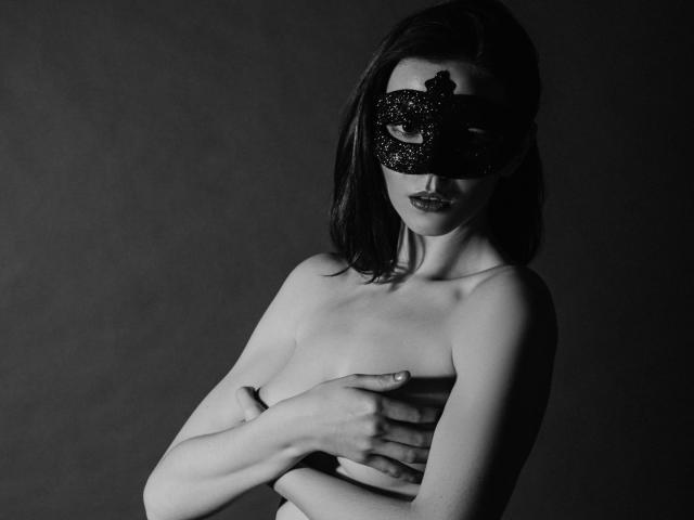 AveAdelheid - Live porn &amp; sex cam - 23298625