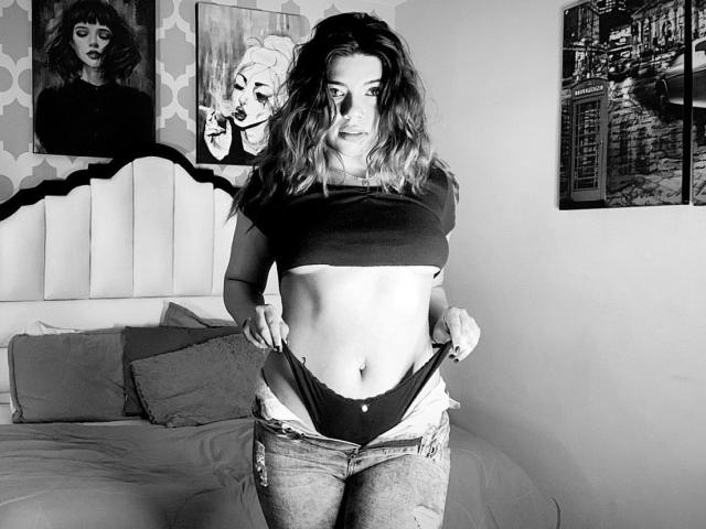SofiaFerri - Live porn &amp; sex cam - 23299549