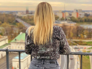 LeaDiamond - Live porn &amp; sex cam - 23299729