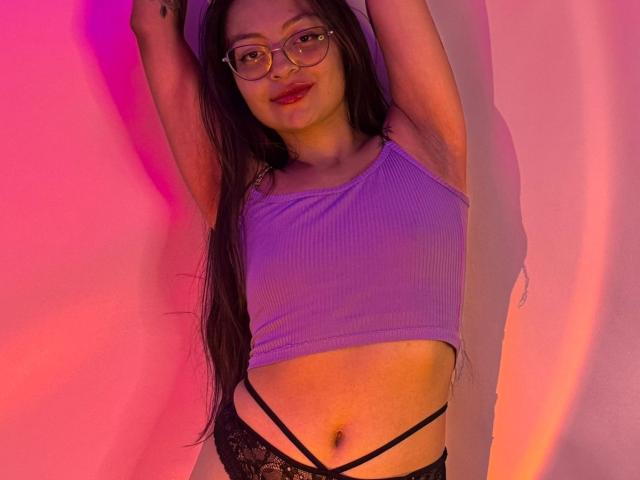 AnnieSmiths - Live porn &amp; sex cam - 23299837