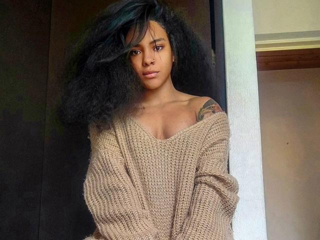 IsabellaMorello - Live porn &amp; sex cam - 23300569