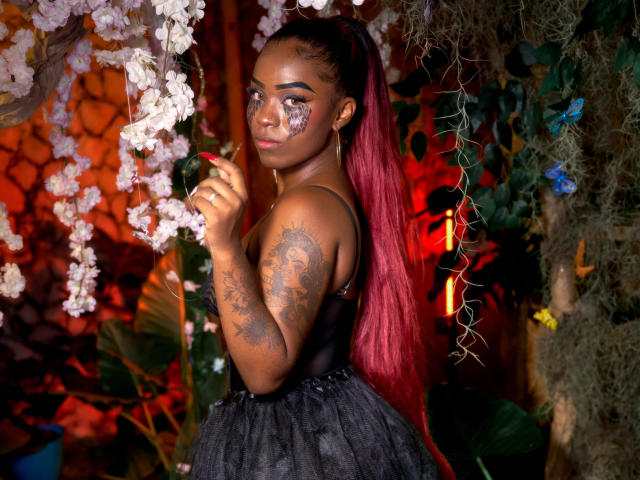 AbigailFoxy - Sexe cam en vivo - 23306857