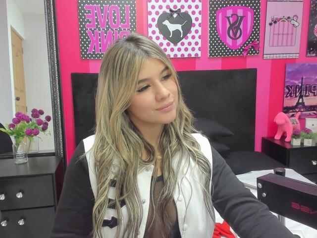 SashaPolet - Live sex cam - 23307141