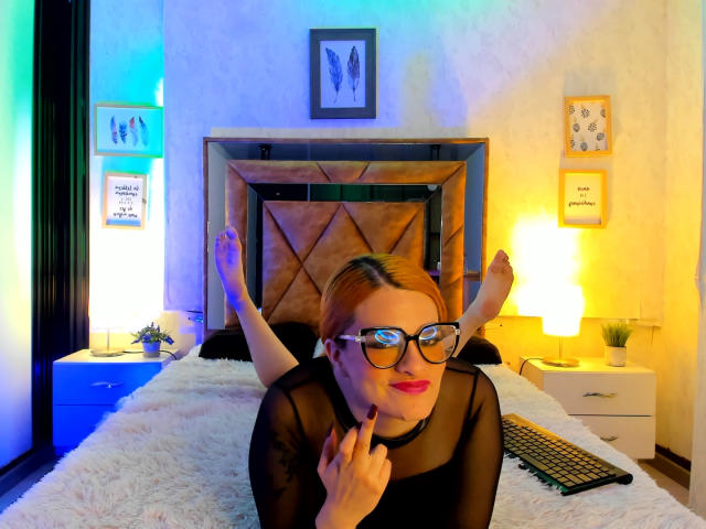 NikyRojas - Élő pornó és szexkamera - 23315229