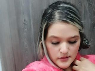 CatherineeHills - Live porn &amp; sex cam - 23319257