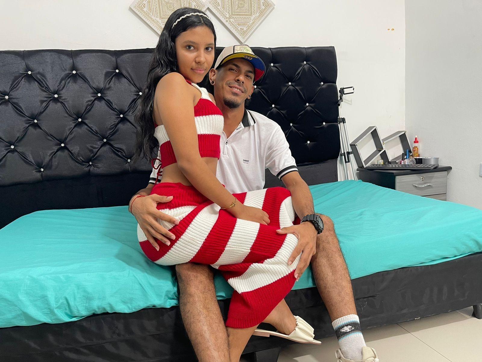 RossyAndDerick - сексуальная веб-камера в реальном времени - 23321725