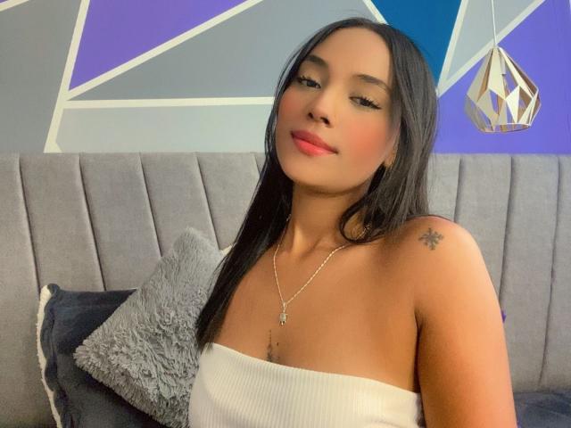 MissCharlotts - Live porn &amp; sex cam - 23330861