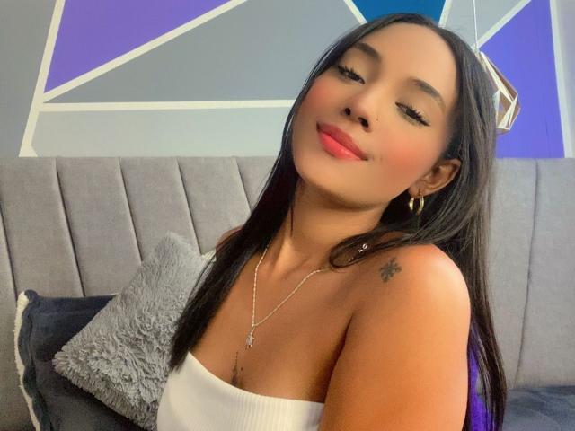 MissCharlotts - Live porno og sexkamera - 23330873