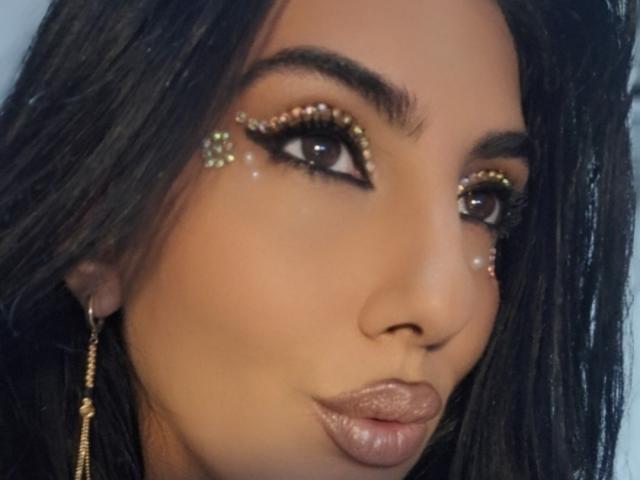 BrunetteBabe69 - Live porn &amp; sex cam - 23332713