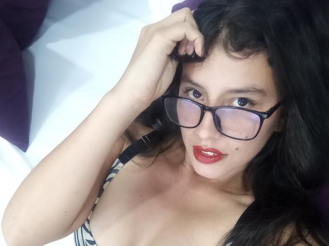 MadissonFontaine - Élő pornó és szexkamera - 23336657